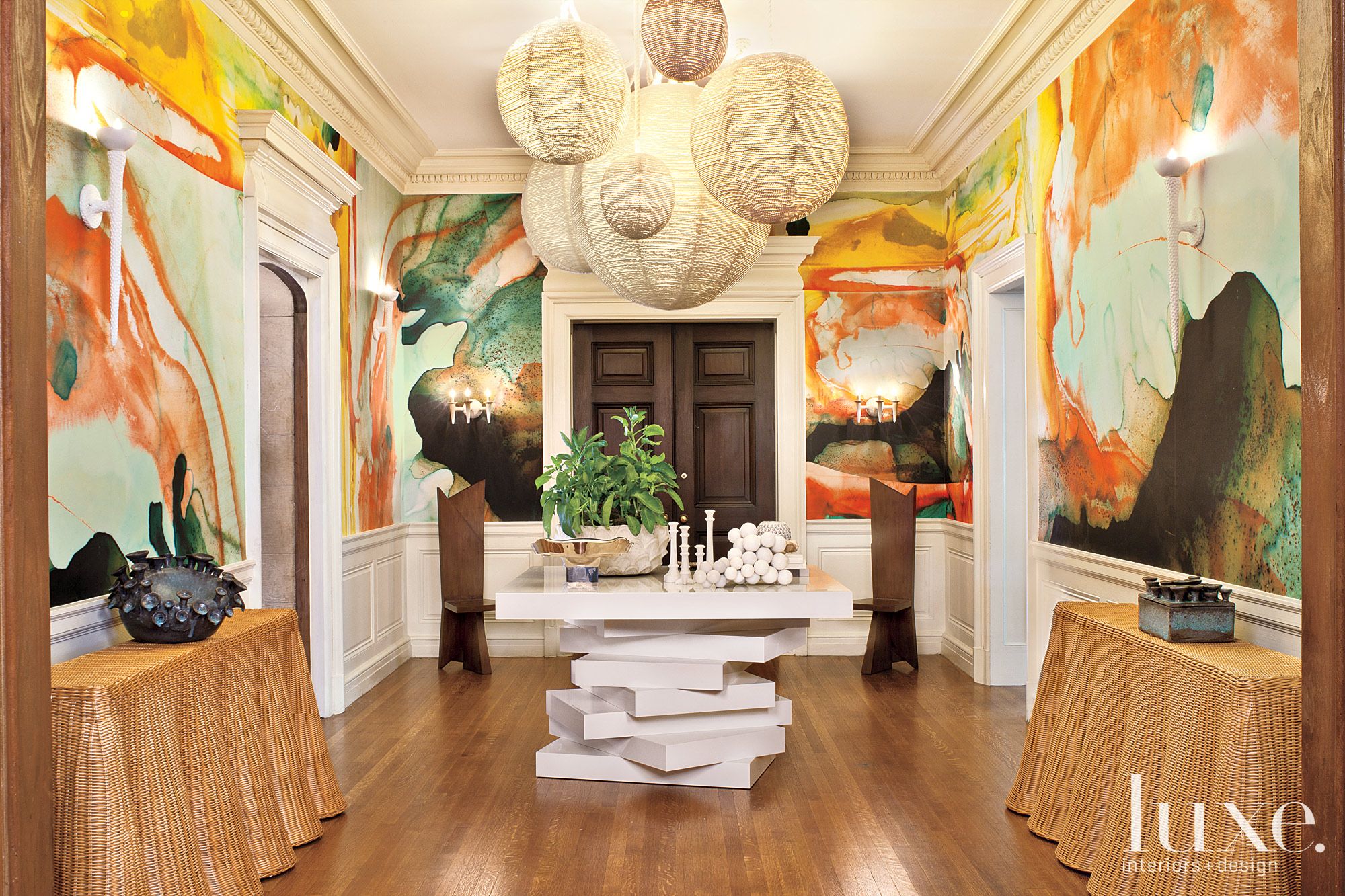 A Colorful And Stylish Hall - Luxe Interiors + Design