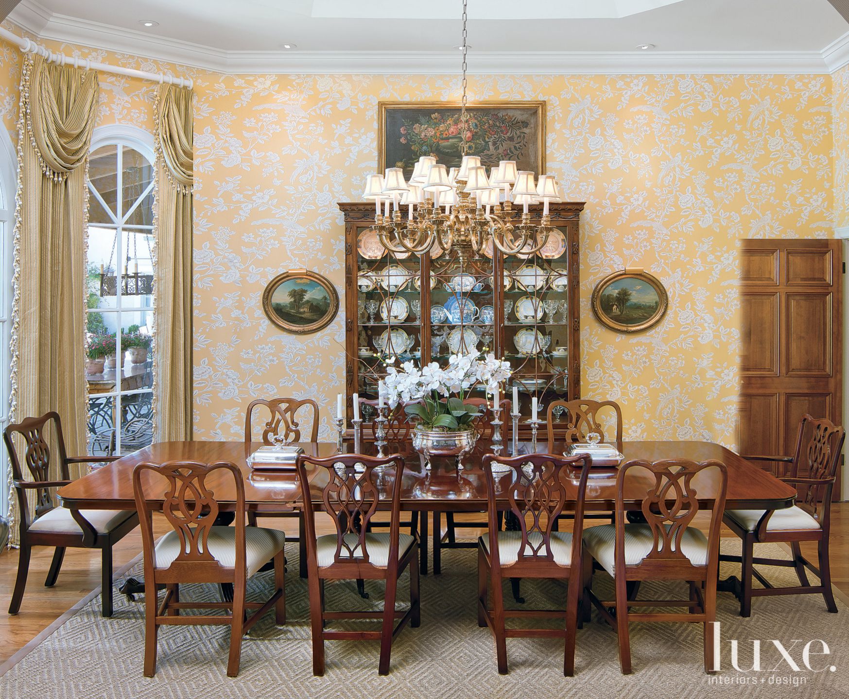 Traditional Dining Room With Antique Table Luxe Interiors + Design