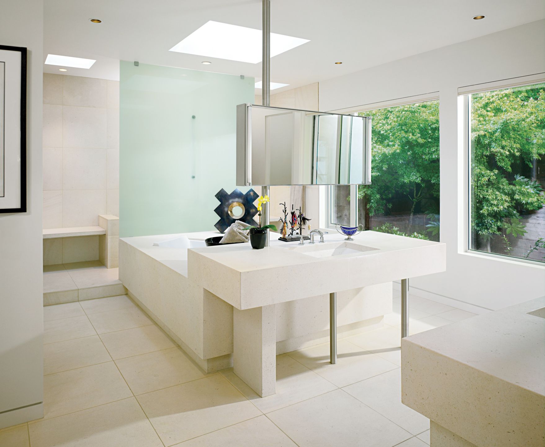 White Modern Bathroom - Luxe Interiors + Design