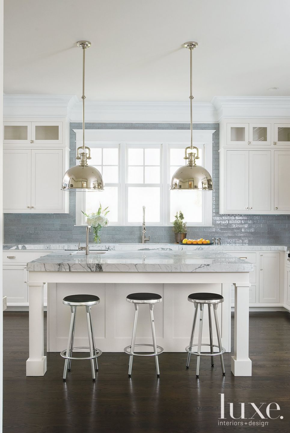 Transitional White Kitchen with Gray Backsplash Luxe Interiors + Design