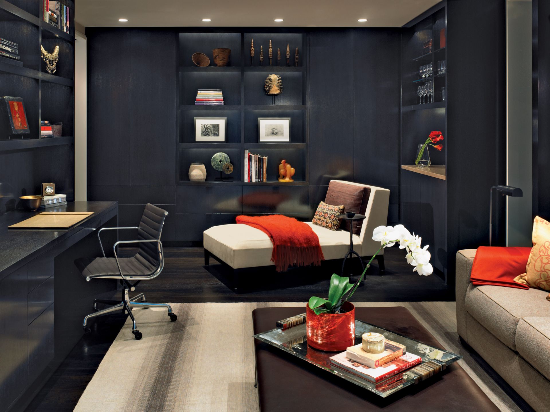 Modern Black Office Design