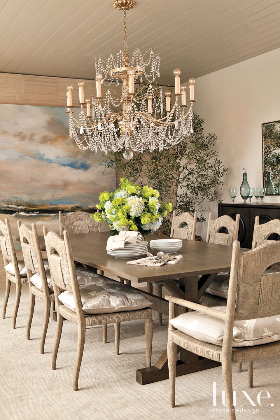 Sand colored dining room - Luxe Interiors + Design