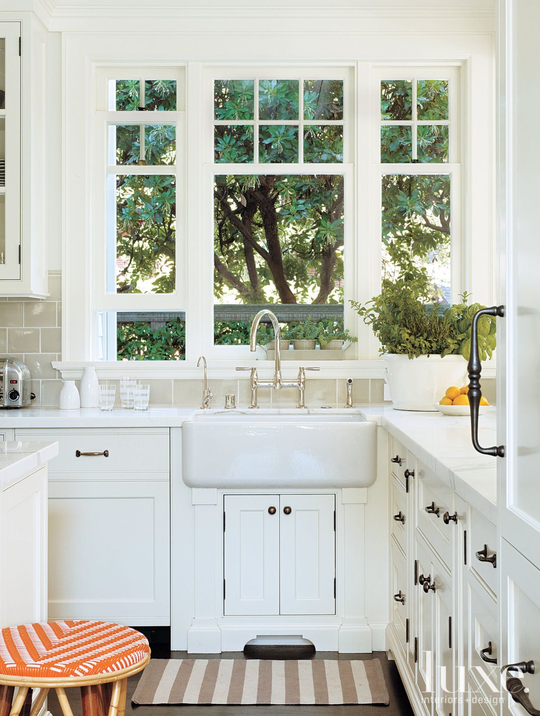Traditional White Kitchen Sink - Luxe Interiors + Design