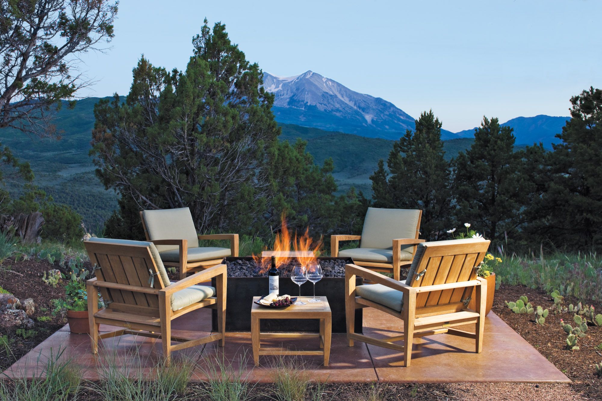 Contemporary Neutral Outdoor Lounge Luxe Interiors + Design