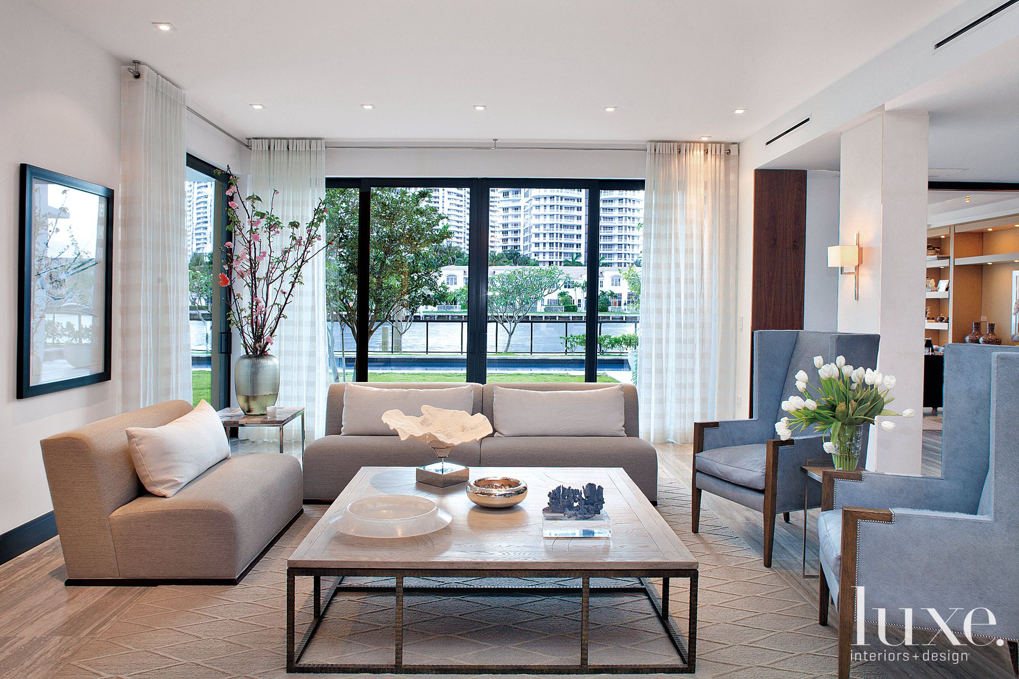 Modern White Living Room - Luxe Interiors + Design