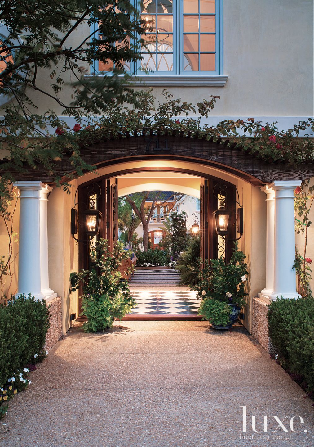 Traditional Arched Entryway - Luxe Interiors + Design