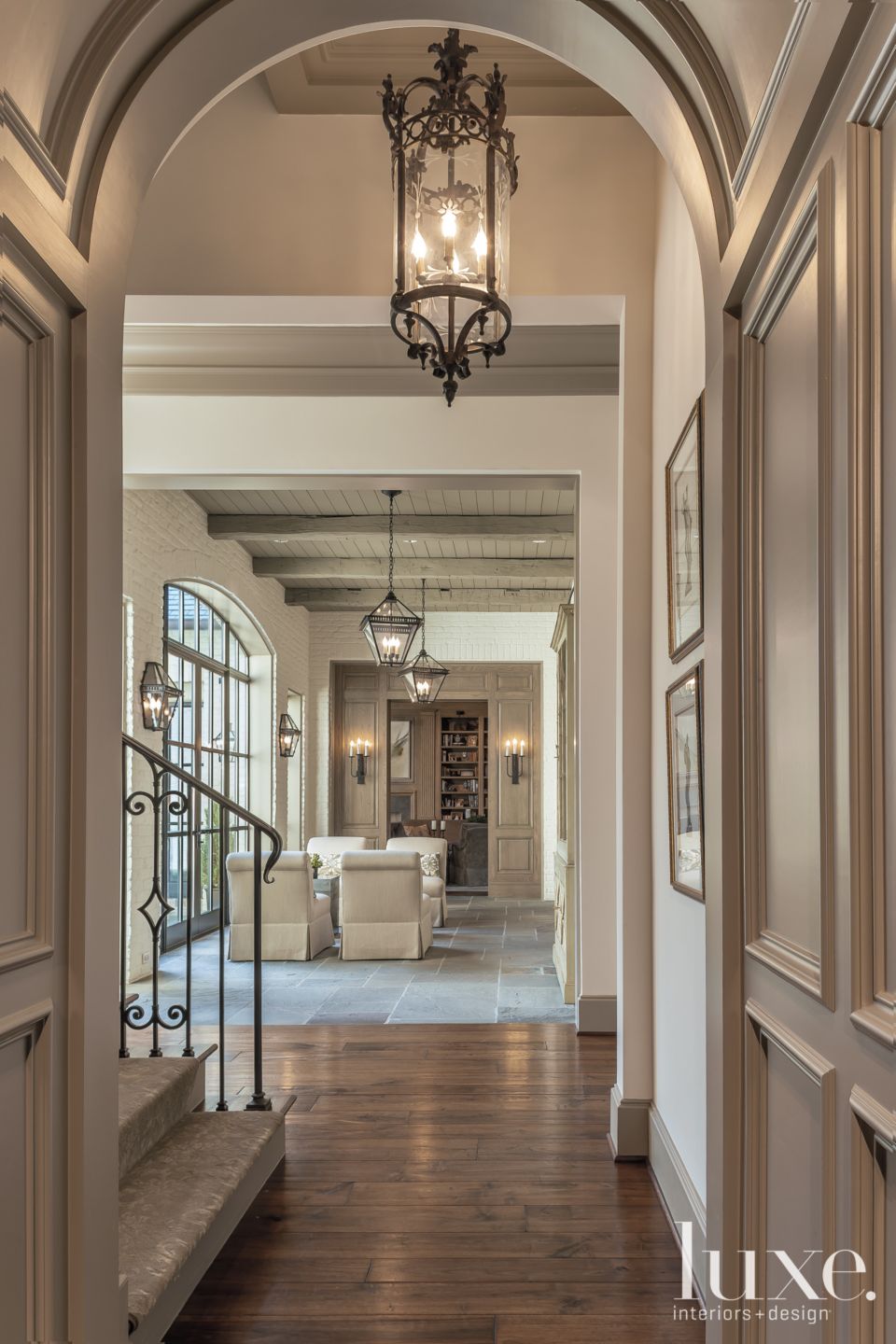Traditional Entry Hall - Luxe Interiors + Design