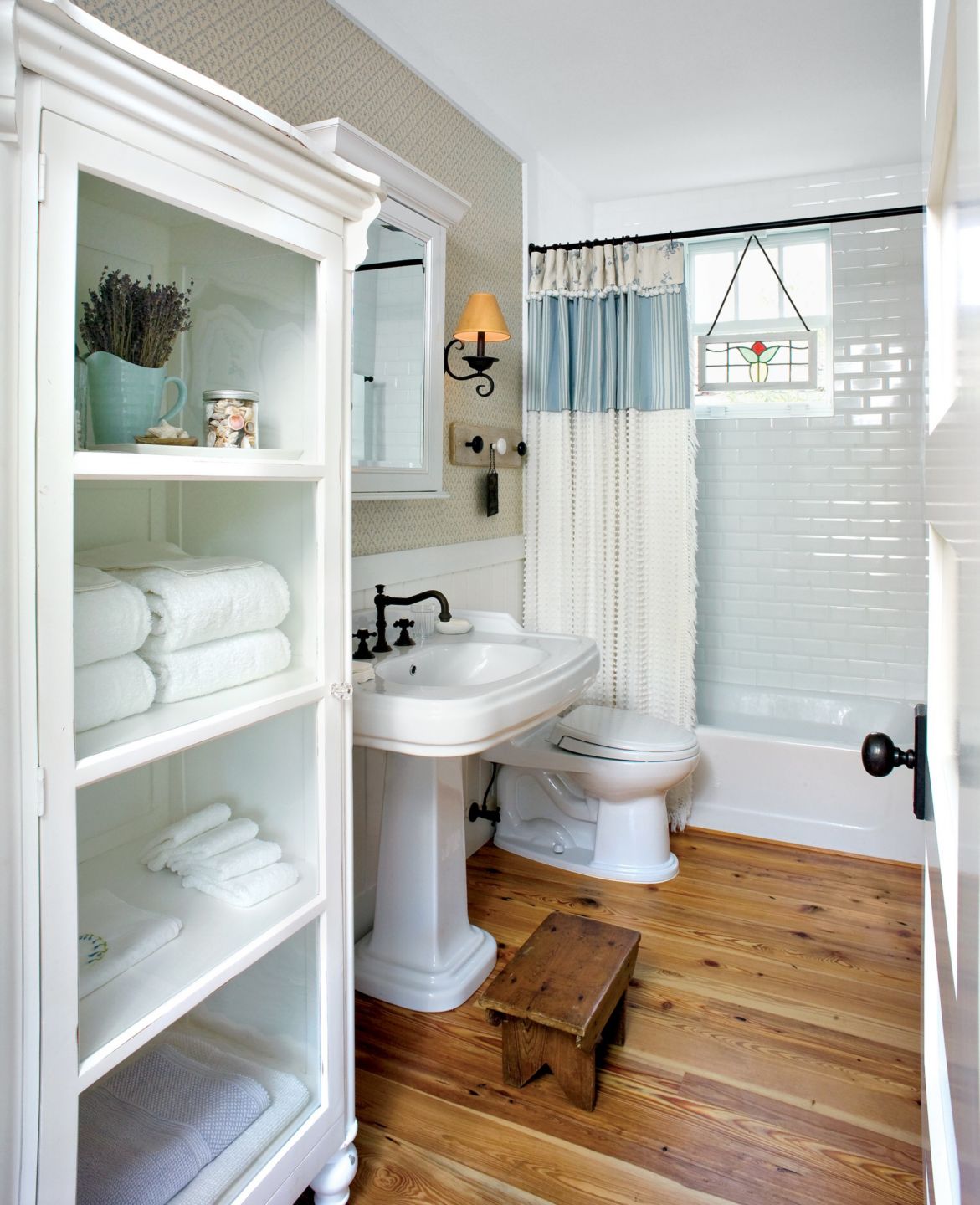 Guest Bathroom Luxe Interiors + Design