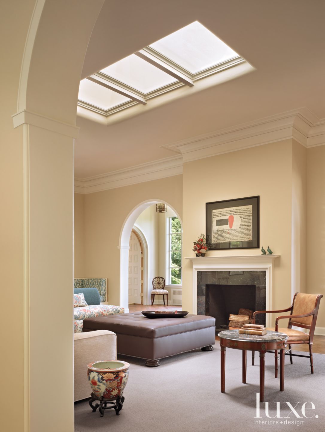 Neutral Traditional Living Room Luxe Interiors + Design