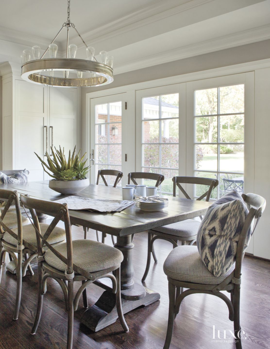 Breakfast Room White Furniture